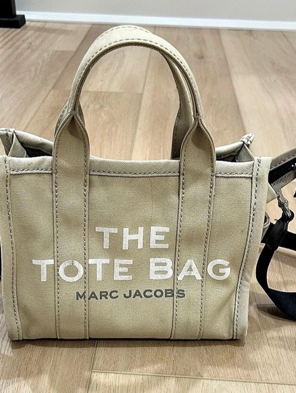 Marc Jacobs The Small Traveler Tote Bag Beige & Black